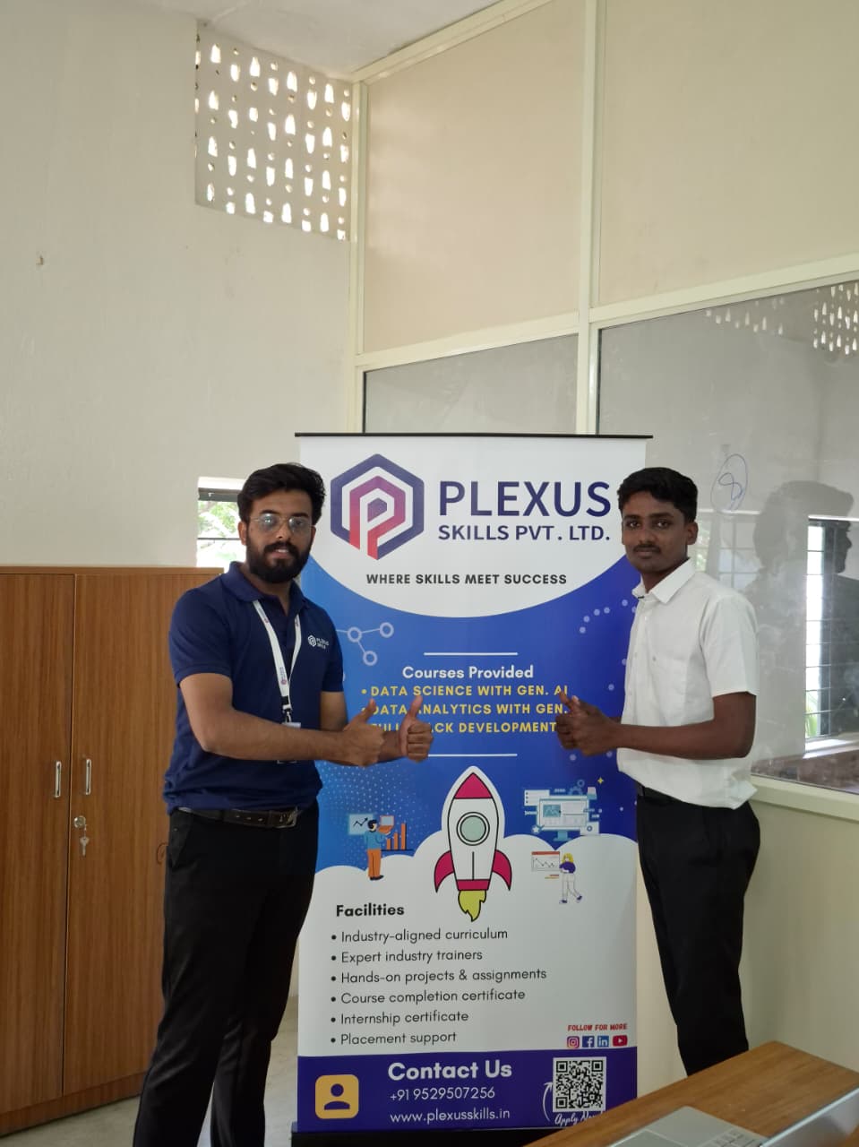 Image gallery marquee